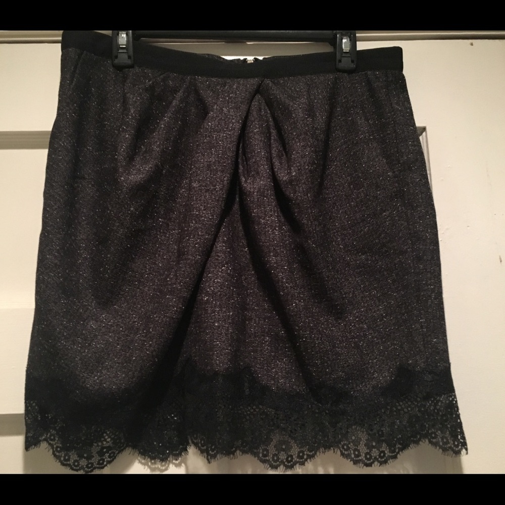 Jessica Simpson Skirt With Pockets / lace trim bottom skirt. Black Skirt